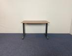 Bureau Gispen, donker eiken blad, zwart frame, 120 x 80 cm.