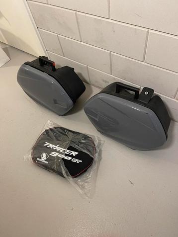 Yamaha Tracer koffers (TDM, FZ1, FJR) + kofferrek beschikbaar voor biedingen