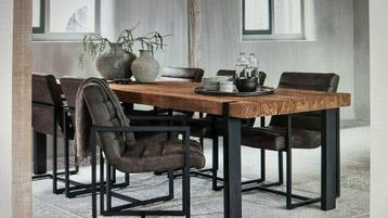 vtwonen eetkamer tafel - weer verliefd op je huis  - beschikbaar voor biedingen