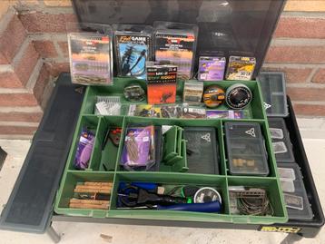 Bom volle tackle box karper vissen Nash Ashima enz beschikbaar voor biedingen