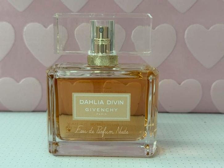 Givenchy dalhia divin 75ml eau de parfum nude, Sieraden, Tassen en Uiterlijk, Uiterlijk | Parfum, Nieuw, Ophalen of Verzenden