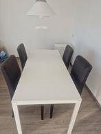 Eetkamertafel en stoelen, Ophalen