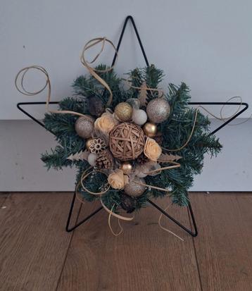 Champagne kleurige kerstster. Nieuw  beschikbaar voor biedingen