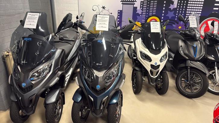 Piaggio MP3 310, 530  HPE - Uit voorraad leverbaar !, Motoren, Motoren | Piaggio, Bedrijf, Ophalen
