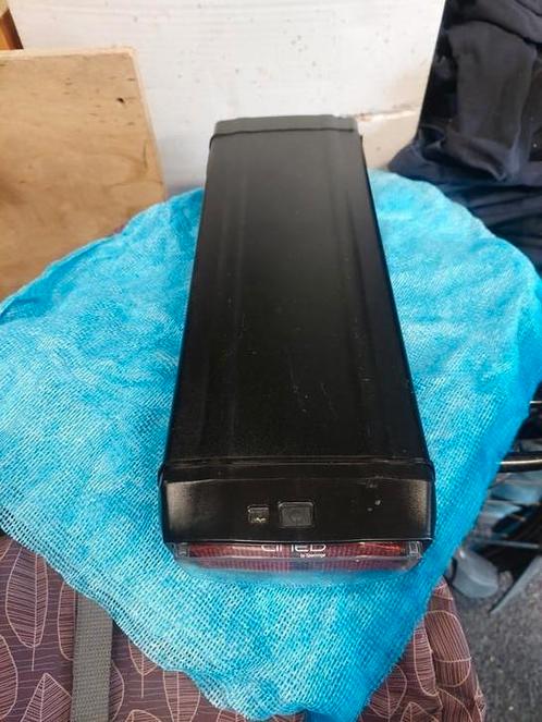 Stella accu batterij type 2 stella, Fietsen en Brommers, Fietsaccessoires | Fietsaccu's, Zo goed als nieuw, Ophalen of Verzenden