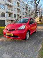 Toyota Aygo 1.0 5DRS Airco APK25 NAP, Auto's, Toyota, Voorwielaandrijving, 4 stoelen, 68 pk, Origineel Nederlands