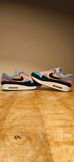 Nike Air Max 1 'Have A Nike Day', Maat 42,5 / 27 cm., Kleding | Heren, Schoenen, Ophalen of Verzenden, Gedragen, Overige kleuren
