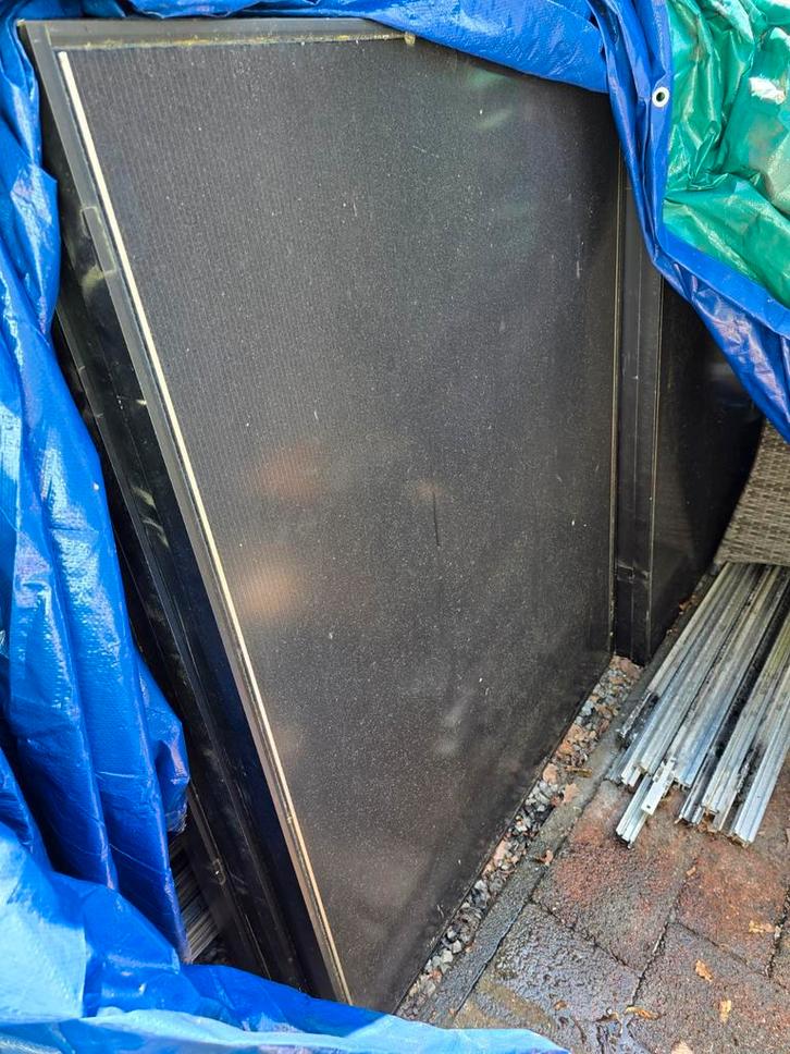 15 stuks Solar frontier SF170-S zonnepanelen
170 watt piek, Doe-het-zelf en Verbouw, Zonnepanelen en Toebehoren, Gebruikt, Paneel