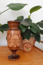 Houten Vaas met Uitgesneden Details, Overige materialen, Overige kleuren, Ophalen of Verzenden, Zo goed als nieuw