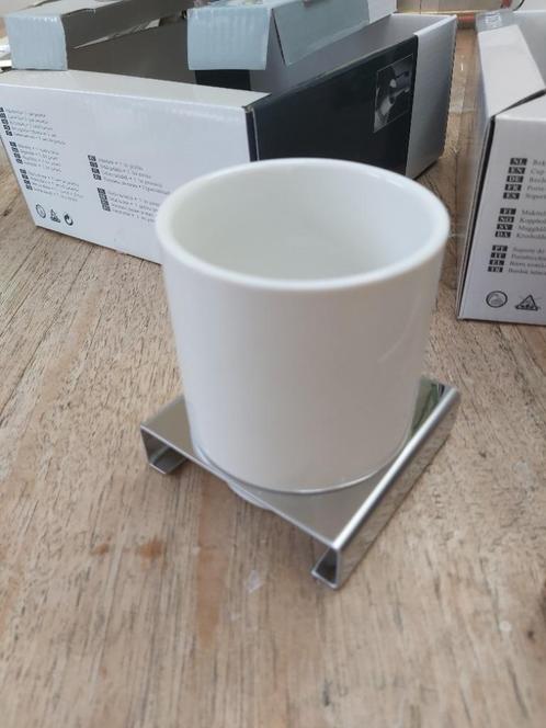 Badkamer bekers (laatste 30 stuks) NIEUW   (ook p/st), Huis en Inrichting, Badkamer | Badtextiel en Accessoires, Nieuw, Overige typen