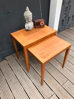 Prachtige Mimiset van twee vintage bijzettafeltjes, Gebruikt, Vintage, 55 tot 75 cm, Rechthoekig