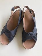 NIEUWE GRIJZE LEREN SANDALEN, maat 40 POLLONUS, Verzenden, Nieuw, Grijs, Sandalen of Muiltjes