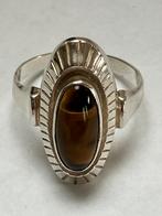 Zilveren ring met tijgeroog, 18 tot 19, Ophalen of Verzenden, Zo goed als nieuw, Dame