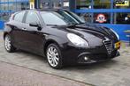Alfa Romeo Giulietta 1.4 T Distinctive INCL NWE APK EN SERVI, Voorwielaandrijving, Gebruikt, 4 cilinders, Zwart