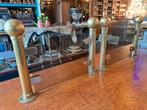 Antieke koperen afscheiding met glas voor een bar toonbank, Ophalen