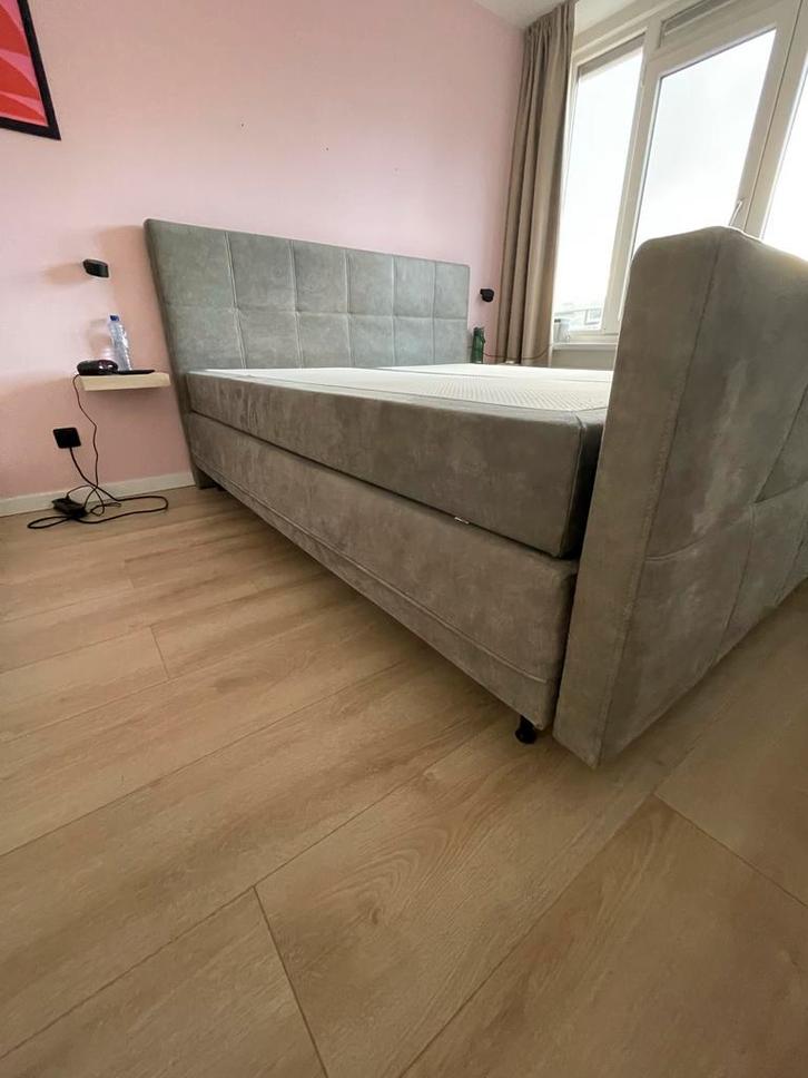 Goossens boxspring infinity 200, Huis en Inrichting, Slaapkamer | Boxsprings, Zo goed als nieuw, 180 cm, Tweepersoons, Grijs, Ophalen