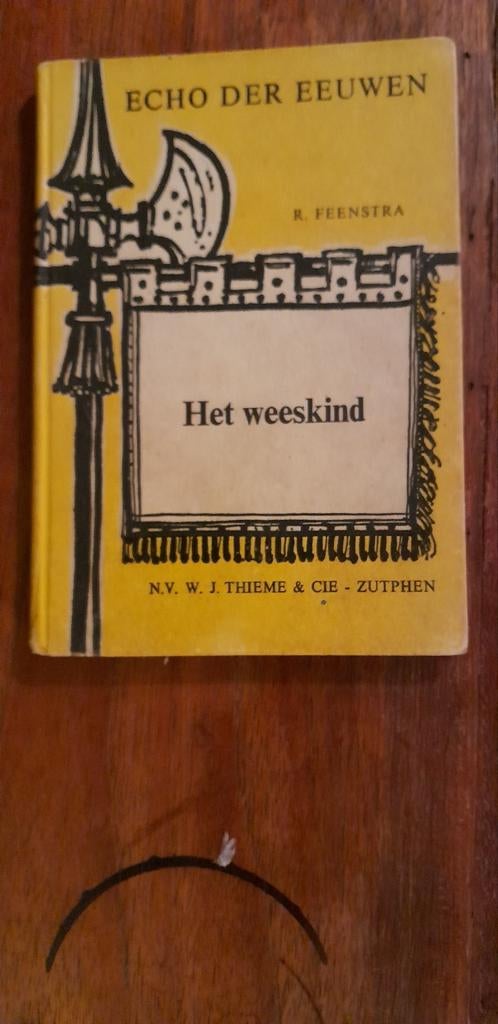Echo der Eeuwen - nr 9, Ophalen of Verzenden, Gelezen, Fictie algemeen