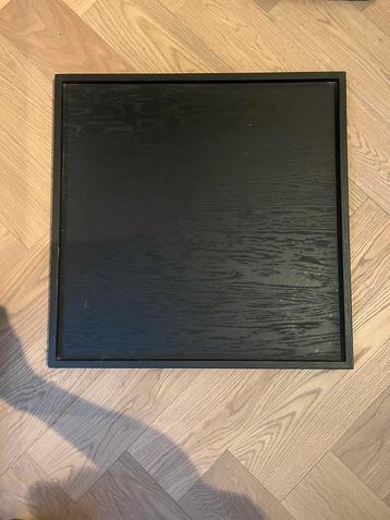 Dienblad zwart hout 50x50cm beschikbaar voor biedingen