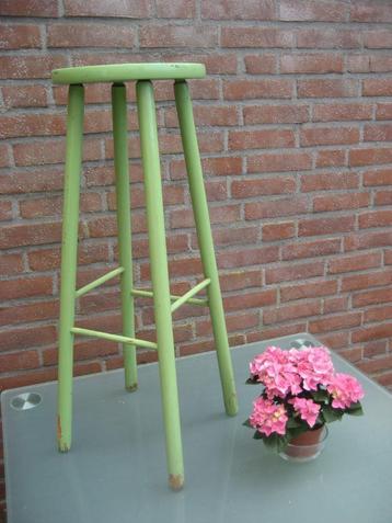 houten plantentafeltje