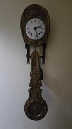 Franse antieke comtoise klok met bloemslinger, Antiek en Kunst, Ophalen