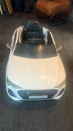 Audi e tron voor kinderen , die rijd met afstandsbediening, Kinderen en Baby's, Speelgoed | Buiten | Accuvoertuigen, Ophalen, Zo goed als nieuw