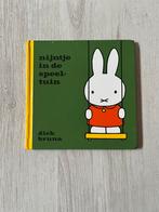 Boek Nijntje in de speeltuin, Ophalen of Verzenden, Gelezen
