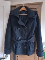 Mooie donkerblauwe korte mantel Dept maat M, Kleding | Dames, Ophalen of Verzenden, Gedragen, Blauw
