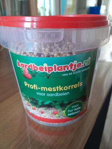 Profi Mestkorrels aardbeien NIEUW beschikbaar voor biedingen