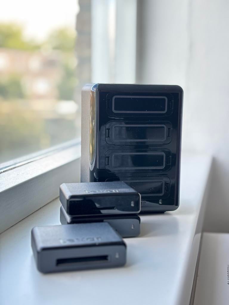 Lexar Workflow HR1 met 2x SR1 en 1x CFR1, Ophalen of Verzenden, Zo goed als nieuw, Fotocamera