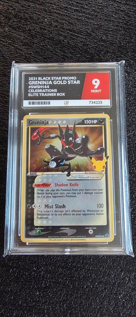 Greninja Gold Star SWSH144 - Celebrations - Mint 9, Hobby en Vrije tijd, Verzamelkaartspellen | Overige, Zo goed als nieuw, Losse kaart