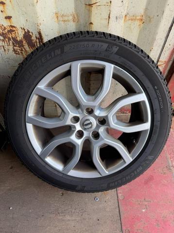 Volvo V40 Winterset 17 Inch  beschikbaar voor biedingen