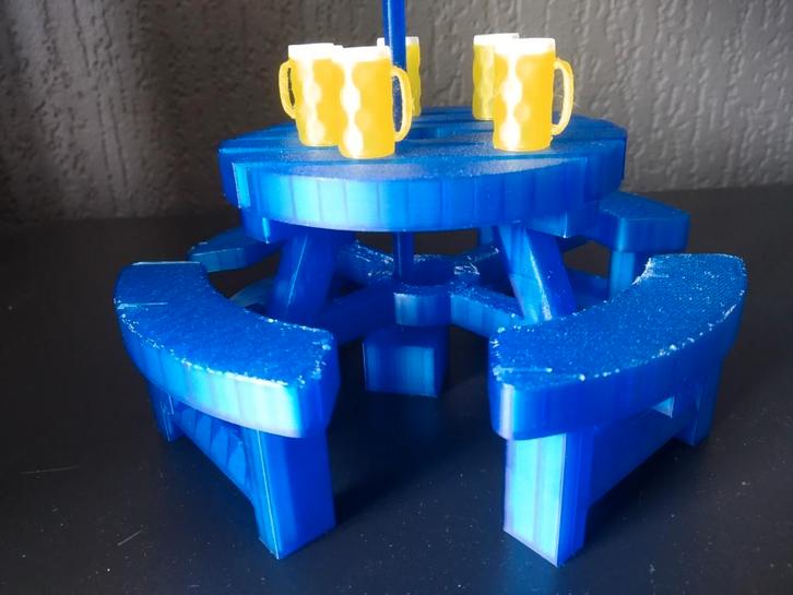 Bavaria picknick tafel + Parasol + bierpullen, Hobby en Vrije tijd, Modelbouw | Overige, Nieuw, Groter dan 1:32, Ophalen of Verzenden