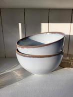 2x Schaal reactief glazuur - Grijs, Huis en Inrichting, Keuken | Servies, Ophalen of Verzenden, Effen, Aardewerk, Schaal of Schalen