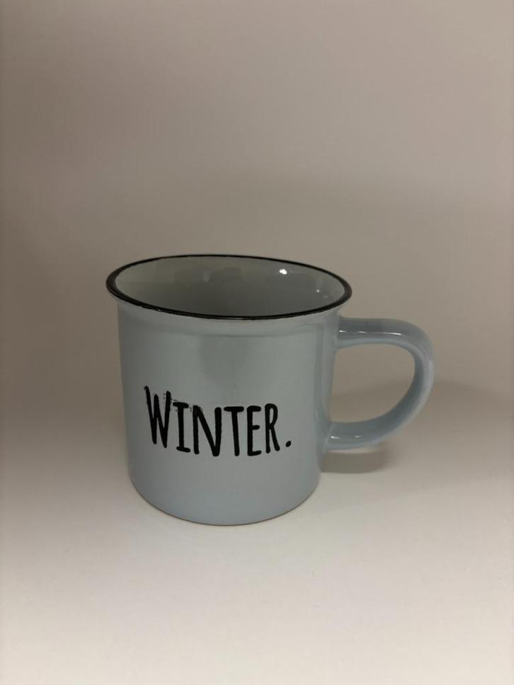 Chocomel / koffiemok met opdruk "Winter", Huis en Inrichting, Keuken | Servies, Zo goed als nieuw, Kop(pen) en/of Schotel(s), Overige stijlen