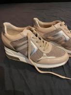 Zeer nette gympen, sneakers maat 39, Ophalen of Verzenden, Zo goed als nieuw, Zwart, Sneakers of Gympen