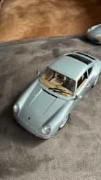 Burago Porsche 911 1993 schaal1/18, Hobby en Vrije tijd, Modelauto's | 1:18, Ophalen of Verzenden, Gebruikt, Auto, Bburago