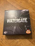 Watergate Bordspel - Nederlandse Editie, Hobby en Vrije tijd, Gezelschapsspellen | Bordspellen, Een of twee spelers, Ophalen of Verzenden