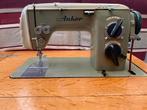 Anker trapnaaimachine in kast uit 1960, Hobby en Vrije tijd, Naaimachines en Toebehoren, Overige merken, Lockmachine, Gebruikt