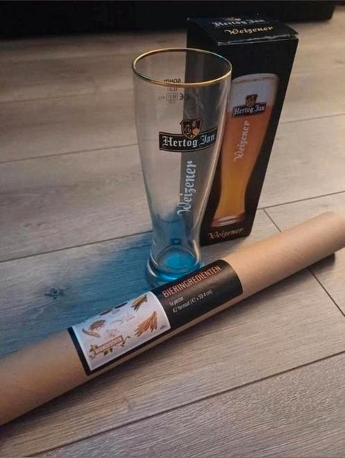 Hertog Jan poster + Hertog Jan Weizener Glas, Verzamelen, Glas en Borrelglaasjes, Nieuw, Bierglas, Ophalen of Verzenden