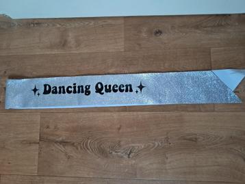 Dancing queen zilveren sjerp beschikbaar voor biedingen