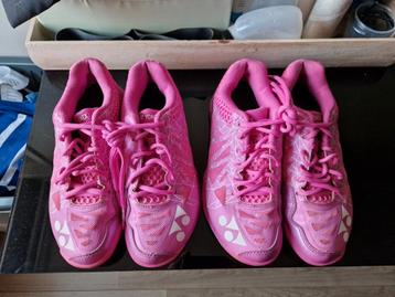 Yonex SHB-AERUS 2 Lady Pink beschikbaar voor biedingen