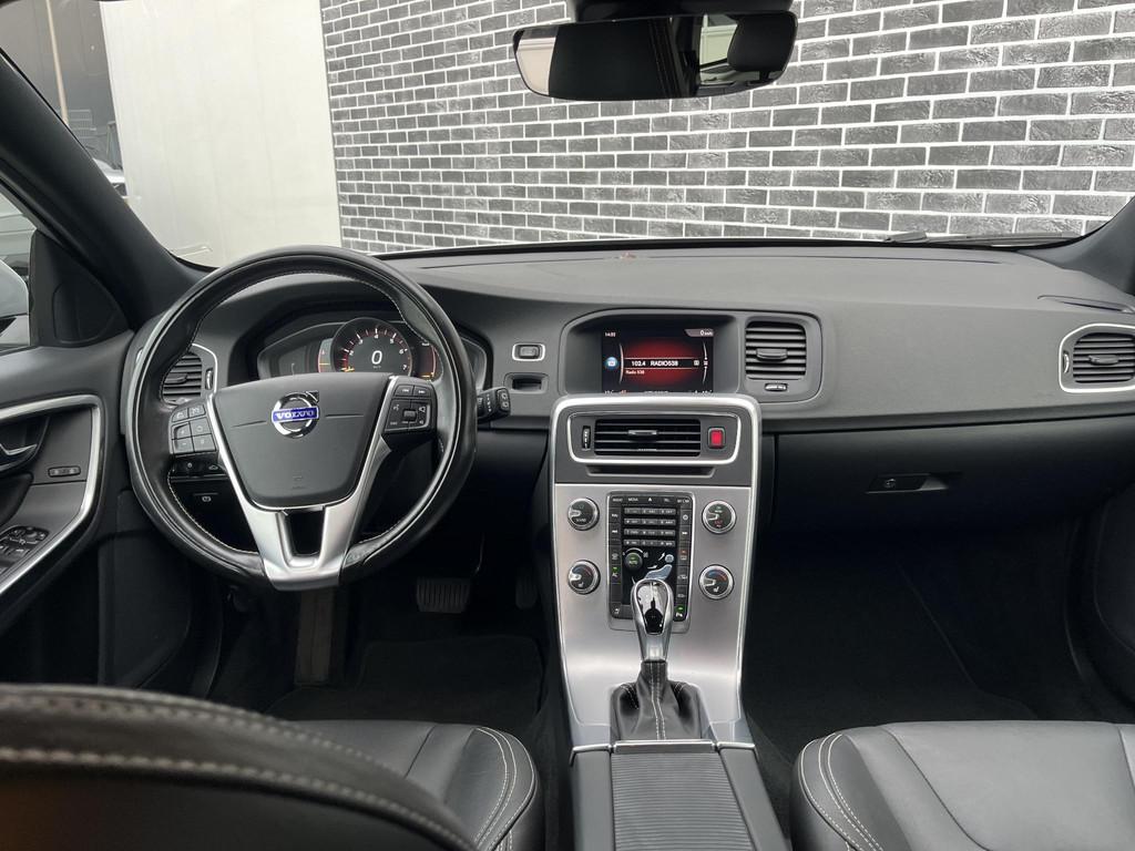 Volvo V60 1.5 T3 Polar+ Dynamic | Automaat | Bi-xenon koplam, 12 maanden, 4 cilinders, 152 pk, Startonderbreker