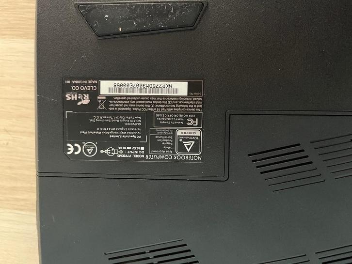 Raider gaming laptop, Computers en Software, Windows Laptops, Niet werkend, 15 inch, Onbekend, Qwerty, Met videokaart, Gaming