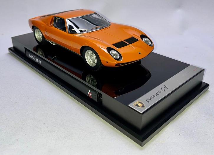 Lamborghini Miura P400 SV Oranje 1:18 van Amalgam, Hobby en Vrije tijd, Modelauto's | 1:18, Nieuw, Auto, Overige merken, Ophalen of Verzenden