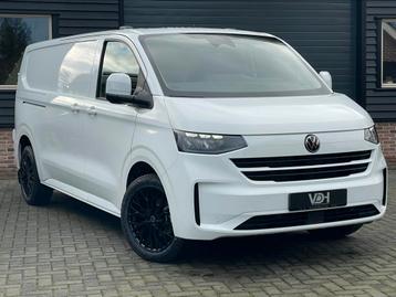 VW Transporter T7 Style pakket Nieuwste model 150pk BPM vrij beschikbaar voor biedingen
