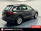 Volkswagen Tiguan 1.5 TSi Automaat-Apple Carplay Navigatie-P, Auto's, Volkswagen, 1440 kg, Te koop, Zilver of Grijs, Geïmporteerd