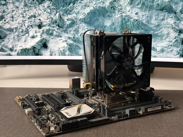 Te koop: ASUS X99-A + Intel i7-5820K+CoolerMaster CPU-koeler, Computers en Software, Moederborden, Zo goed als nieuw, Intel, DDR4