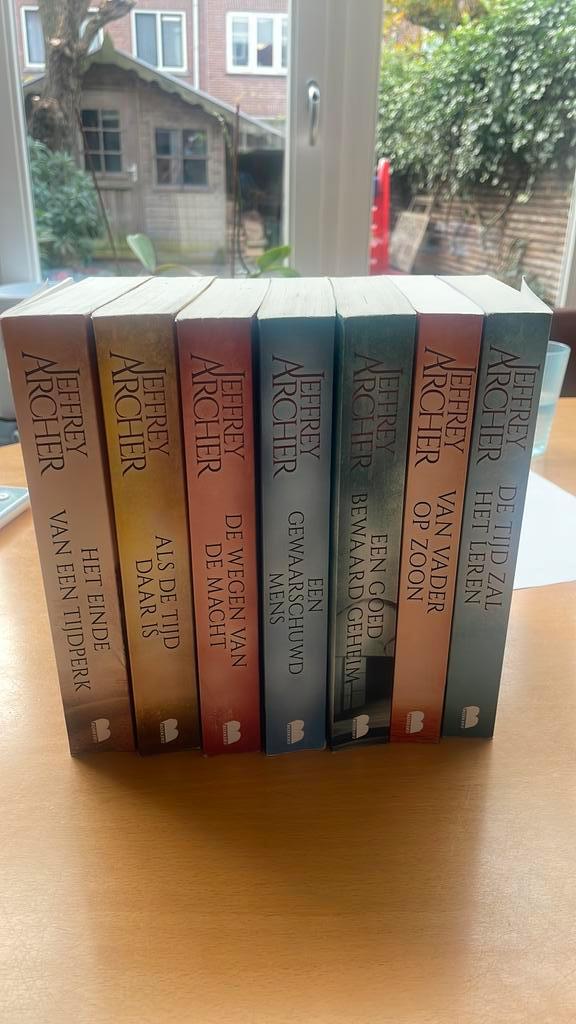 Jeffrey Archer Clifton serie compleet deel 1 t/m 7, Boeken, Romans, Zo goed als nieuw, Nederland, Ophalen of Verzenden