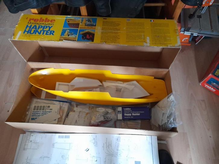 Mooie orginele Robbe Happy Hunter. Z.g.a.n.in doos, Hobby en Vrije tijd, Modelbouw | Boten en Schepen, Zo goed als nieuw, 1:32 tot 1:50