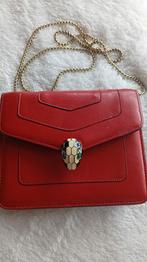Bulgari Serpenti Forever Crossbody - Carmijnrood, Sieraden, Tassen en Uiterlijk, Tassen | Damestassen, Ophalen of Verzenden, Zo goed als nieuw